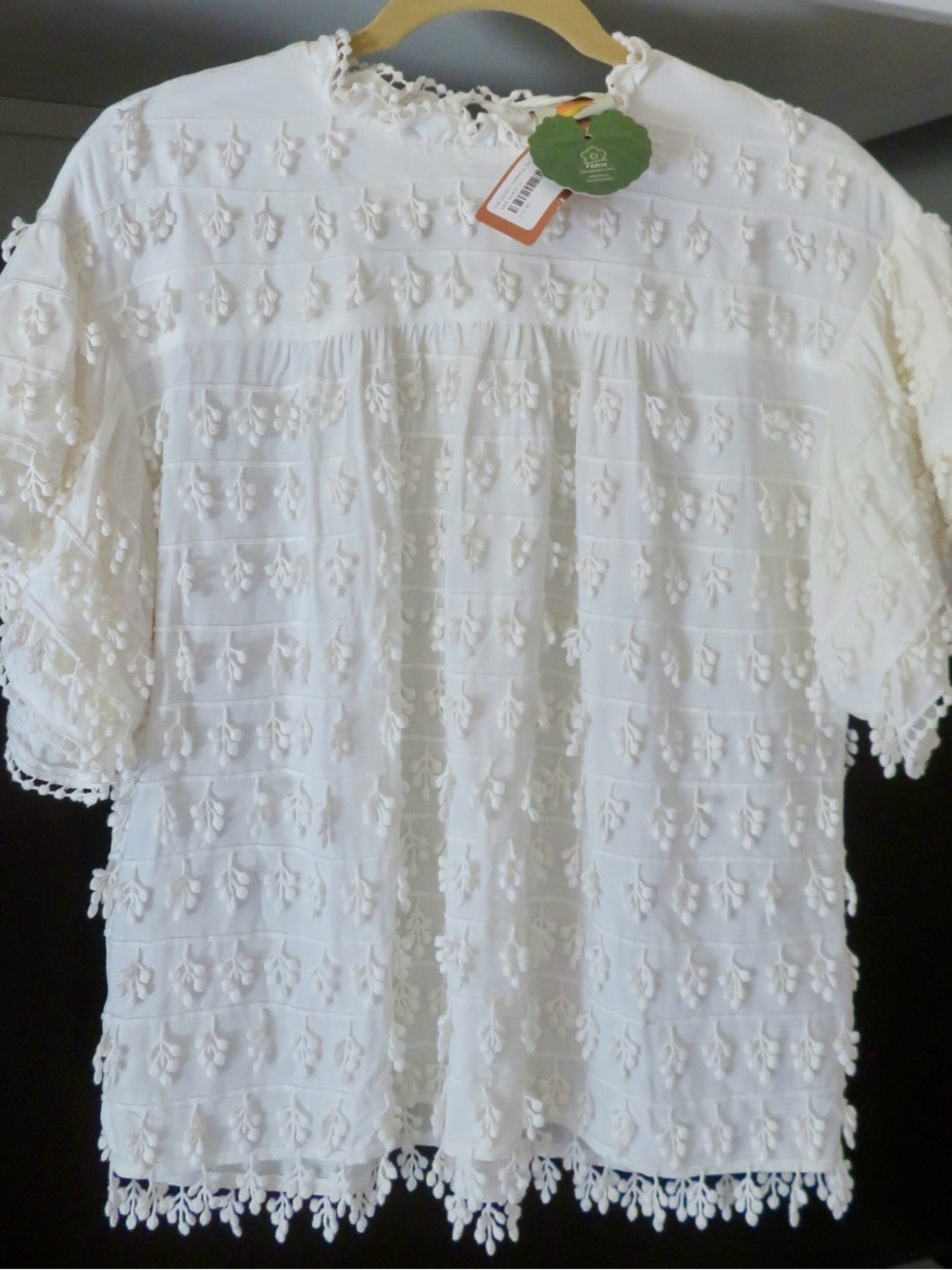 FARM Rio White Floral Appliqué Puff-Sleeve Blouse